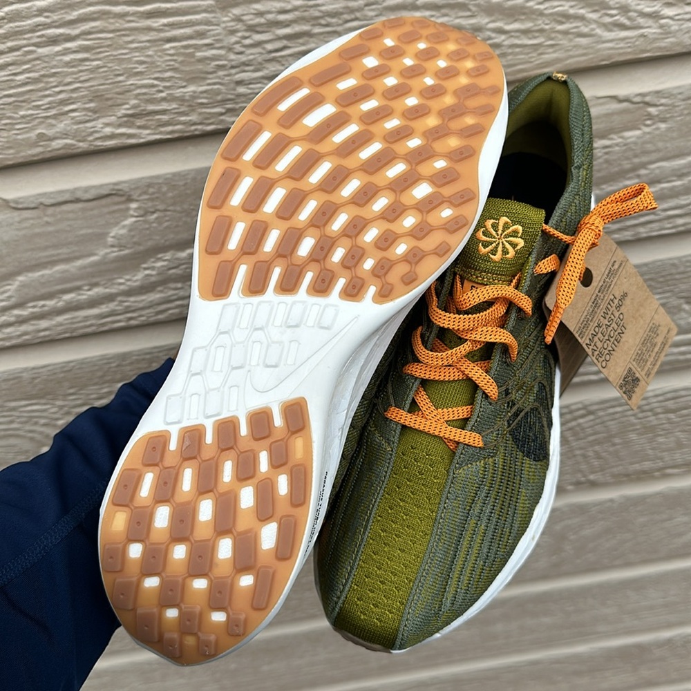 Nike Mens ZoomX Pegasus Turbo Moss Oil Green Vivid Orange - Picture 7 of 8